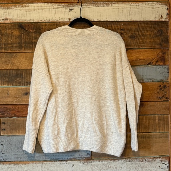 NWT CeCe Heart-Print Crewneck Long-Sleeve Sweater - Picture 6 of 6